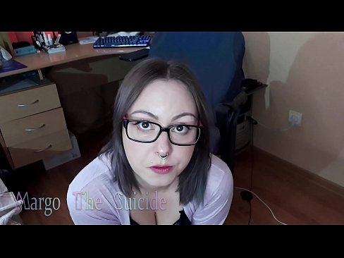❤️ Seksi djevojka s naočalama duboko siše dildo na kameri ❤️ Porno fb kod nas ﹏